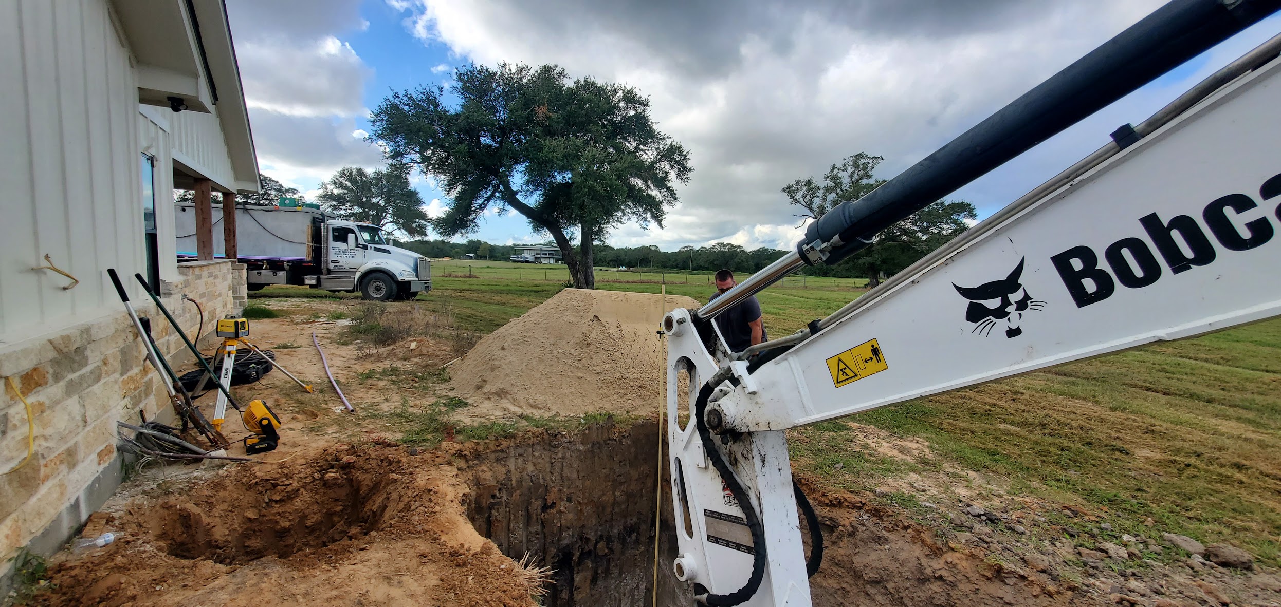 Septic tank installation in Victoria, Texas